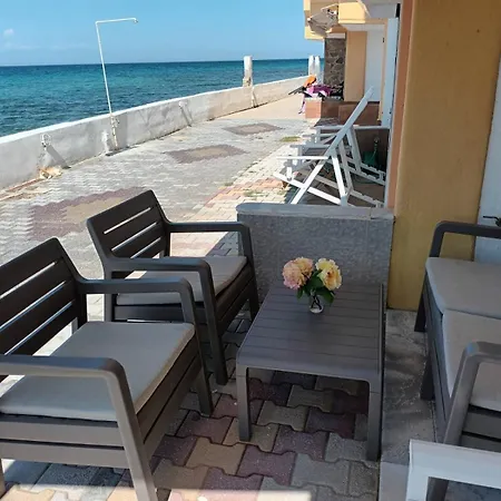 Apartament Beachfront Jordan *