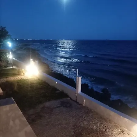 Apartament Beachfront Jordan Flogita